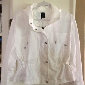 Women’s cropped Banana Republic rain jacket
